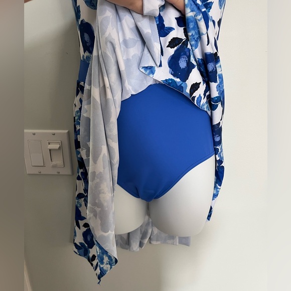 Weissman dance costume - Picture 3 of 3